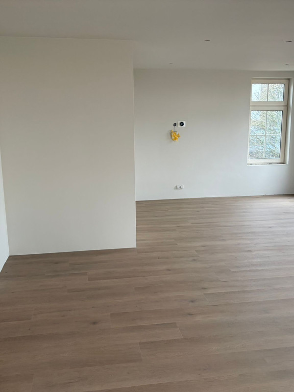 Rechte plank van Belakos